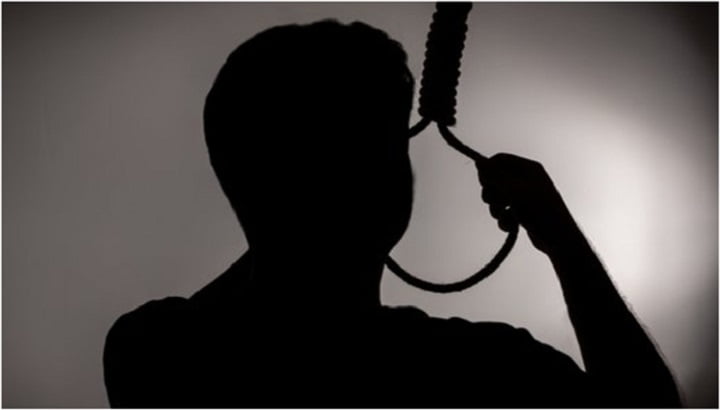 Young man commits suicide without getting a motorcycle.jpg