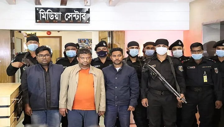 arrested three members illegal VoIP equipment.jpg